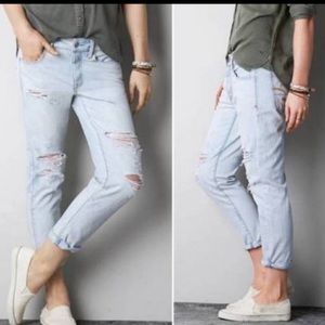 American Eagle Outfitters Boy Crop Jeans Light Wash Size 10